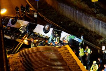 MAE: Nu sunt informaţii până în prezent că ar fi români printre victimele accidentului din Veneţia