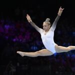VIDEO CM Gimnastică: Sabrina Voinea a obținut locul patru la sol, la doar 16 ani