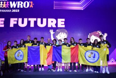 Tinerii români premiați în cadrul Olimpiadei de Robotică din Panama