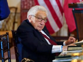 Ciolacu, la moartea lui Kissinger: Contribuţia sa va continua prin moştenirea lăsată în domeniul politicii externe