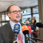 Austria le cere liderilor europeni să nu privească Ucraina „prin ochelari roz” în ceea ce priveşte aderarea la UE