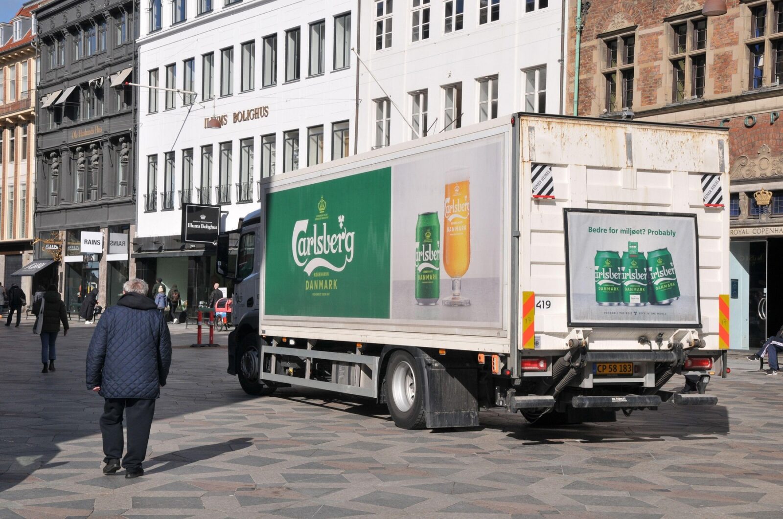Rusia i-a arestat pe foștii șefi ai Carlsberg din țară Rusia i-a arestat pe foștii șefi ai Carlsberg din țară