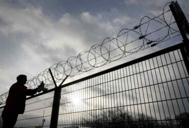 Rețea de trafic în penitenciare. Droguri impregnate în scrisori