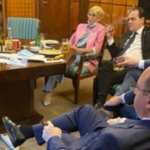 Ludovic Orban, despre fotografia în care apărea consumând alcool: „Eu beau apă plată, fresh sau limonadă şi mai ales ristretto”
