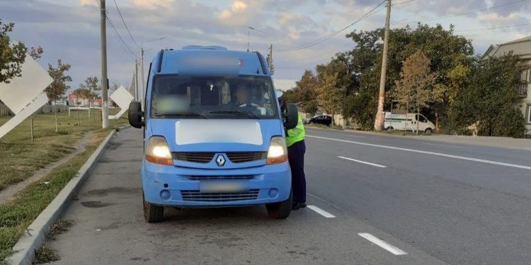 Ministerul Educaţiei, anunț privind asigurarea transportului gratuit pentru elevii navetiști: cum se face decontul Ministerul Educaţiei, anunț privind asigurarea transportului gratuit pentru elevii navetiști: cum se face decontul