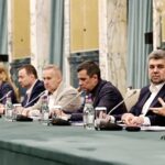 Ciolacu: „Aprobăm mâine în Guvern un set de măsuri convenite cu transportatorii și fermierii”. Lista documentelor pregătite