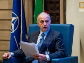 Scenariu nou lansat de Dîncu legat de candidatura lui Geoană. Rareș Bogdan: Exclus. E un scenariu tip bombiță