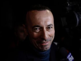 Președintele CJ Prahova, Iulian Dumitrescu, demisionează din toate funcțiile pe care le are în PNL