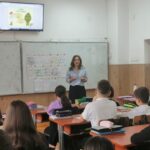 Copii învățați la școală cum să mănânce sănătos. „Nu mergem să slăbim elevii, ci să arătăm sursele corecte de nutrienți”