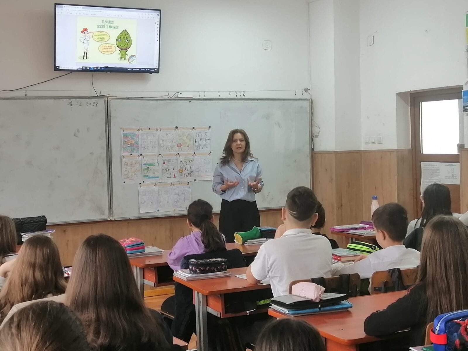 Copii învățați la școală cum să mănânce sănătos. „Nu mergem să slăbim elevii, ci să arătăm sursele corecte de nutrienți”