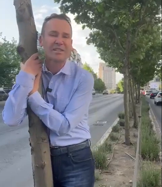 Nicuşor Dan îl ia peste picior pe Negoiţă