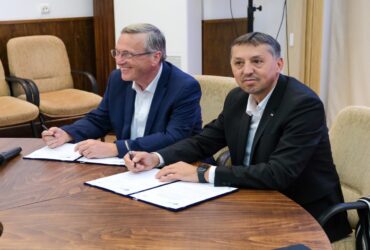 Unul dintre liderii mondiali în tehnologie și domeniul biomedical, în parteneriat strategic cu Universitatea Babeș-Bolyai