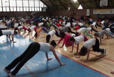 Ora de sport care „le strică media” elevilor agită spiritele. „Nici la Matematică nu ia toată lumea 10”