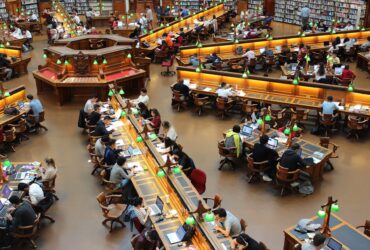 Pregătirea pentru Bac, la un alt nivel. Tot mai multe universități oferă meditații gratuite pentru liceeni. Rector: „Le dăm o șansă în plus”
