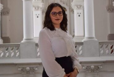 Profesoara debutantă care obține rezultate remarcabile cu elevii. Copiii excelează la concursuri de creație literară