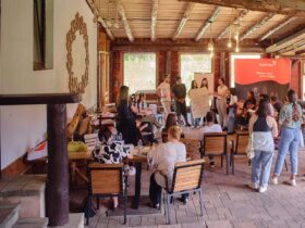 STUDIU. Liceenii români, orientați spre valorile de stânga. Psiholog: De fapt, tinerii nu sunt interesați de politică STUDIU. Liceenii români, orientați spre valorile de stânga. Psiholog: De fapt, tinerii nu sunt interesați de politică