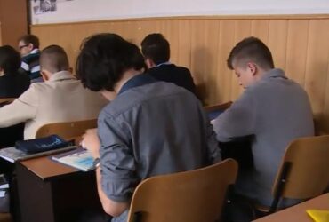 Concluziile PISA 2022: Elevii români nu știu să gândească creativ
