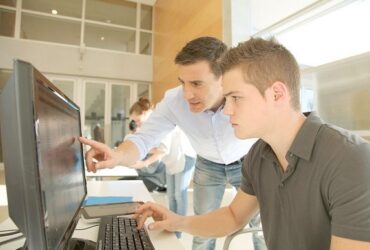 Cum funcționează repartizarea computerizată a elevilor la admiterea la liceu în 2024. Algoritmul, calendarul admiterii și criteriile de departajare