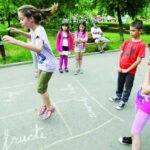 Cu cât este mai scurtă vacanța aceasta de vară. Calendarul anului școlar 2024-2025