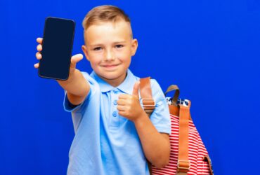 Telefoanele mobile, interzise în școli. În ce țări se aplică legea