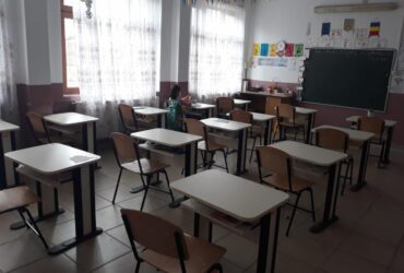 Ministrul Educației: Activitatea didactică cu prezenţă fizică va fi suspendată acolo unde situaţia o impune