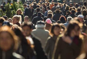 Pe cine ar vota românii, în plină criză a carburanților. AUR, în scădere semnificativă. Soluțiile preferate pentru a atenua scumpirile