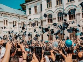 Profilul studentului de anul I, creionat de doi profesori universitari: un tânăr mediocru, ignorant și care nu mai vrea nimic de la viață