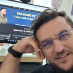 Inginerul care a ajutat mii de elevi să ia Bac-ul oferă acum meditații gratuite și pentru Evaluarea Națională. „Este doar primul pas”