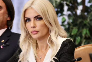 Dezvăluiri în cazul Laurei Vicol: Avea informații confidențiale