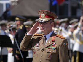 Generalul Zisu, călcat de mascați
