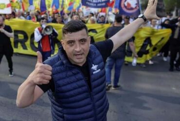 Procurorii din CSM îl ceartă pe Simion