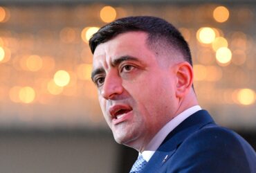 Simion plătește 1,5 milioane de dolari pentru interviuri în care denigrează România în presa din SUA. Reacția AUR