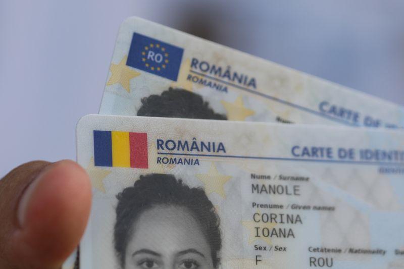 Bucureștenii pot cere începând de astăzi Cărți Electronice de Identitate, anunță MAI Bucureștenii pot cere începând de astăzi Cărți Electronice de Identitate, anunță MAI