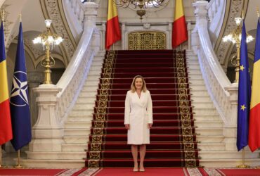 Elena Lasconi, prima postare după scandalul fotografiilor. „Dacă aș fi intrat în combinațiile lor, astăzi aș fi fost președinta României”