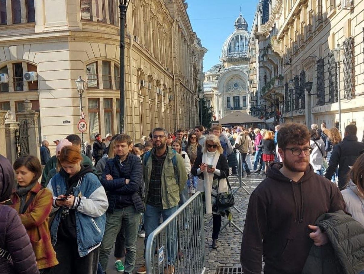 De ce se înghesuie diaspora la urne. Explicațiile unui sociolog: „Toată lumea încearcă să își facă auzită vocea”