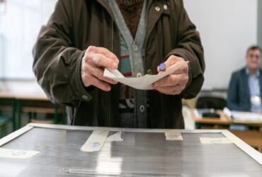 A doua oară va fi cu noroc? Ce scrie presa ucraineană despre alegerile prezidențiale reluate din România?
