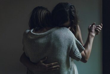 Dansul, terapia prin care tinerii neurotipici și neurodivergenți se integrează social și învață să comunice