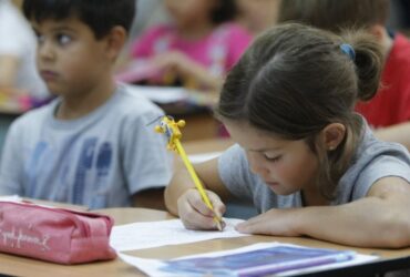 Evaluarea Naţională 2025. Elevii de clasa a II-a susţin proba la Matematică şi explorarea mediului