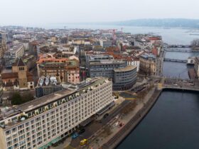 Cele mai importante negocieri de la începutul războiului comercial SUA-China: Doi grei trimiși de Trump și Xi se întâlnesc într-un loc ținut la secret dintr-o „țară neutră