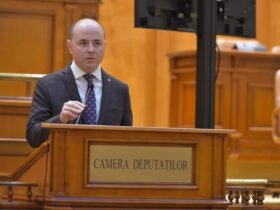 Un lider liberal vrea referendum în partid. „Să ascultăm vocea celor care au dus greul” / „Simpatiile noastre se reduc la una singură: a salva țara”