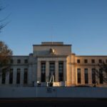 Rezerva Federală a SUA va reduce personalul cu 10% în următorii ani, respectând planurile de eficientizare ale administraţiei Trump