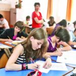 Semnal de alarmă: Jumătate din profesori vor ieși la pensie în 10-15 ani. Ce măsuri propun experții