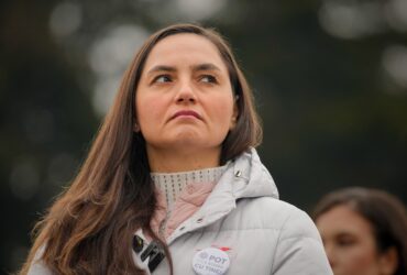 POT acuză SOS România că a devenit „unealtă a sistemului”: „Sforarii politici ai puterii au creat un nou grup parlamentar”