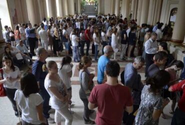 A început admiterea la facultate. Ce ai nevoie să știi pentru a deveni student: taxe, număr de locuri, condiții de admitere