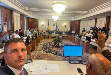 Vicepremierul Tanczos Barna a anunțat când vor creşte din nou salariile și pensiile