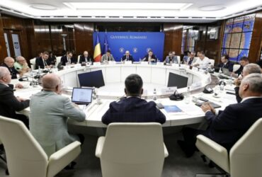 Consultări privind reforma administrației locale: mai puţini angajaţi și noi reguli salariale. „Statul român nu mai poate să susțină cheltuielile actuale”