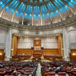 Legi care ar aduce bani la buget, blocate! Cum au fugit deputații și senatorii în vacanță și au uitat proiectele importante în sertarele Parlamentului