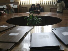 Tensiuni în școli. Profesorii află în două zile dacă trebuie să-și caute altă școală. „Rămân fără ore, cu 9.7 la Titularizare anul acesta”