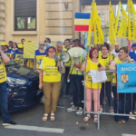 Sindicatele contestă declarațiile lui Bolojan privind norma didactică și continuă protestele din Educație până pe 8 septembrie