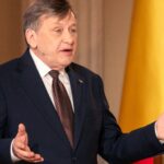 Crin Antonescu, un nou atac dur la adresa președintelui: „România nu are președinte. Cu Nicușor Dan am eșuat în caricatură“